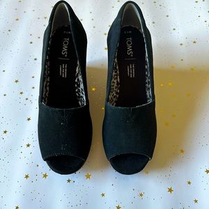 Toms wedge peep toe shoes 7.5